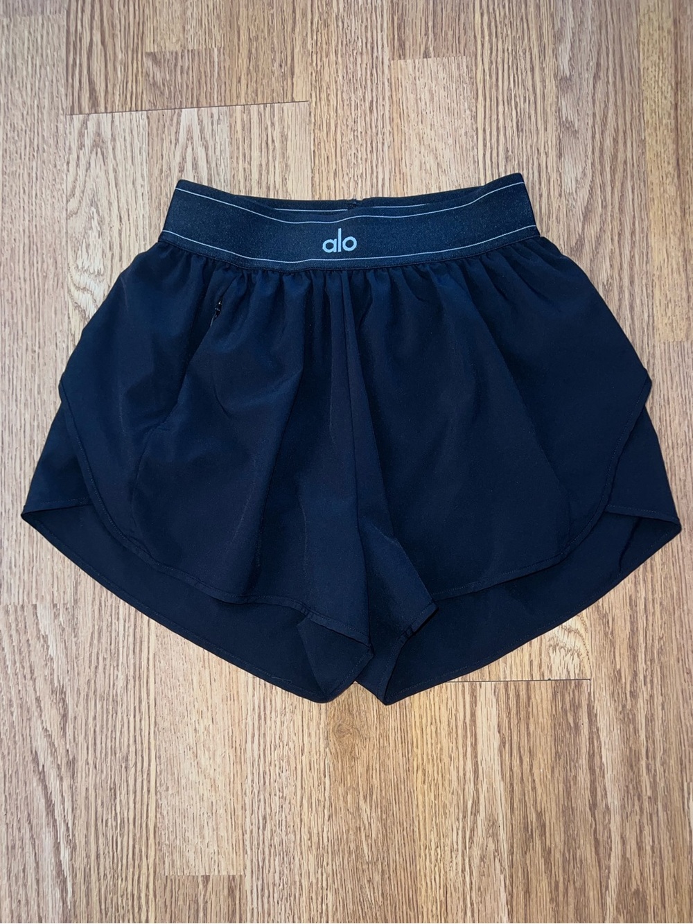Alo Match Point Short
